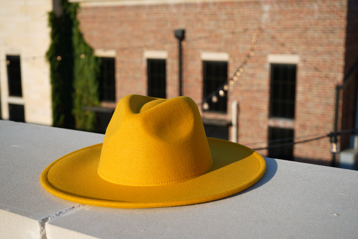 ATLANTA - WIDE BRIM FEDORA - YELLOW