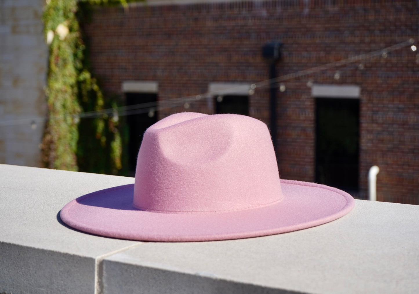 ATLANTA - WIDE BRIM FEDORA - PINK
