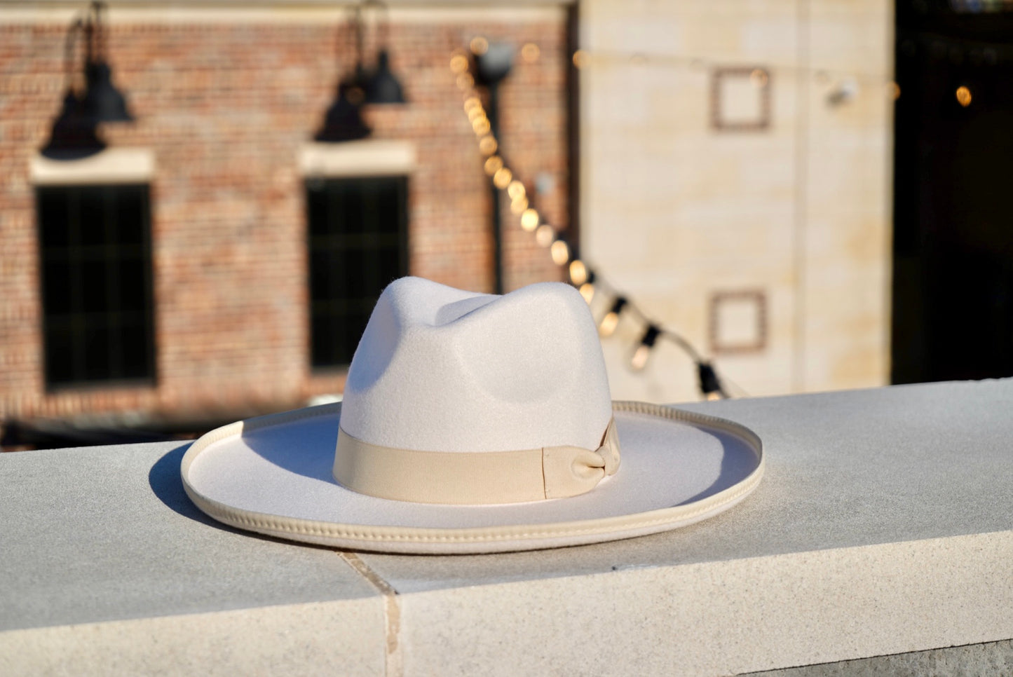 Dallas - Pencil Curl Brim Fedora - Off White Large 58-60cm / Off White